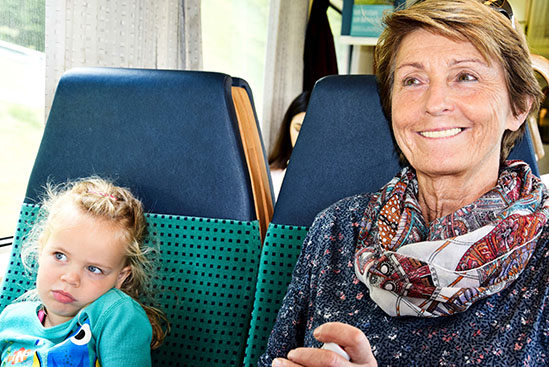 Helen von Aarburg mit Enkelin Helen von Aarburg mit Enkelin